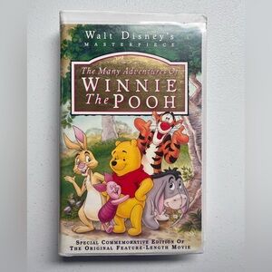Vintage Walt Disney's The Many Adventures of Winnie the Pooh VHS Tape